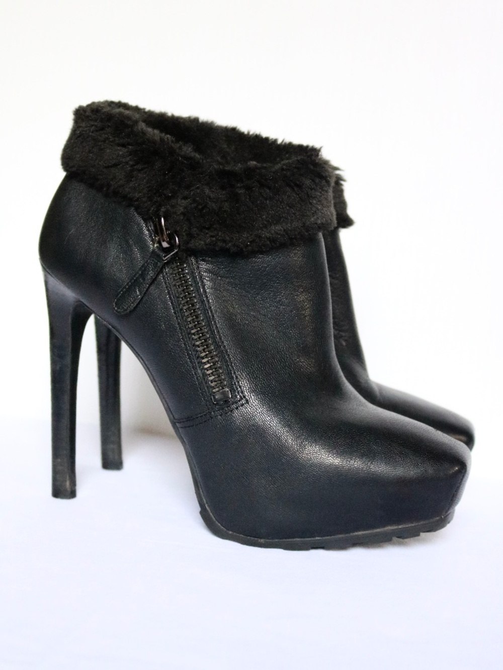 GUESS Stiletto Heel Black Leather Ankle Boots with Faux Fur Women's 9.5 Fall